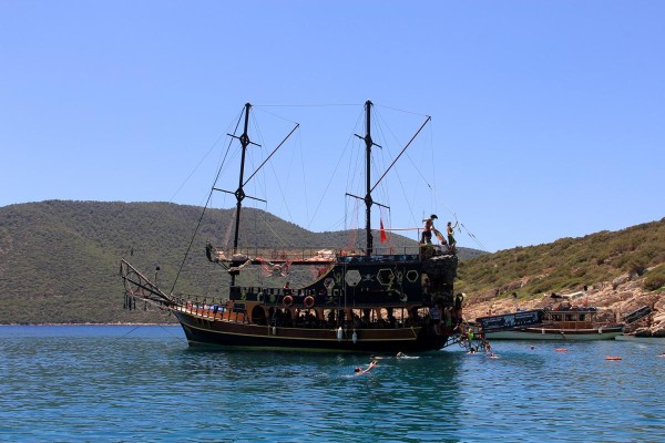 BODRUM GÜNLÜK TEKNE TURLARI